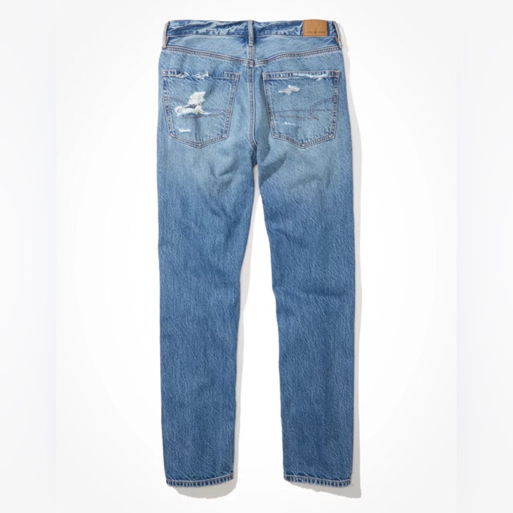 AE Ripped '90s Boyfriend Jean - Picture 5 of 15